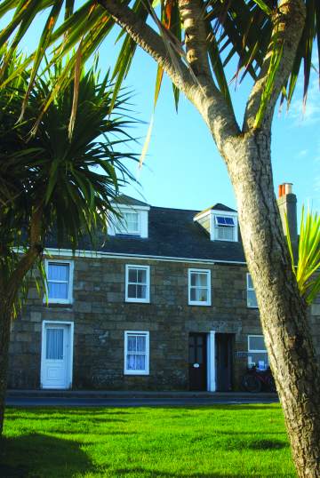 6 Lower Strand seen from the Green